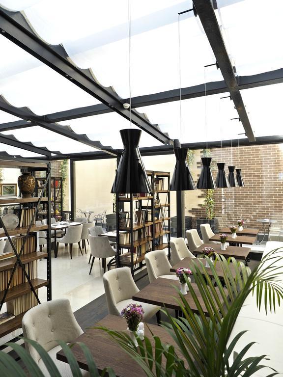 Envoy Hotel Belgrade Exterior photo